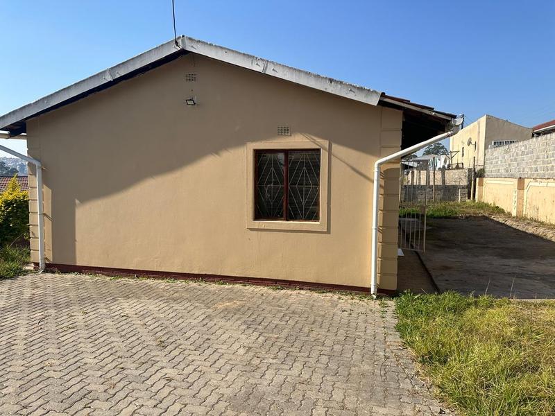 To Let 3 Bedroom Property for Rent in Mthata Eastern Cape